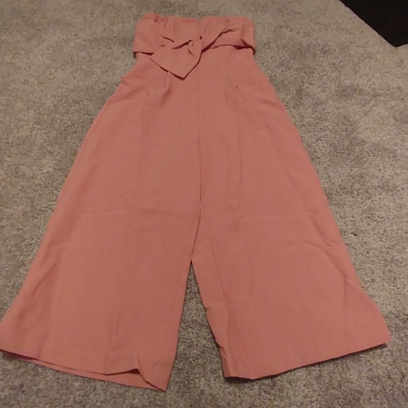 LAST ONE! Strapless Bow detail Jumpsuit - Picture 5 of 7